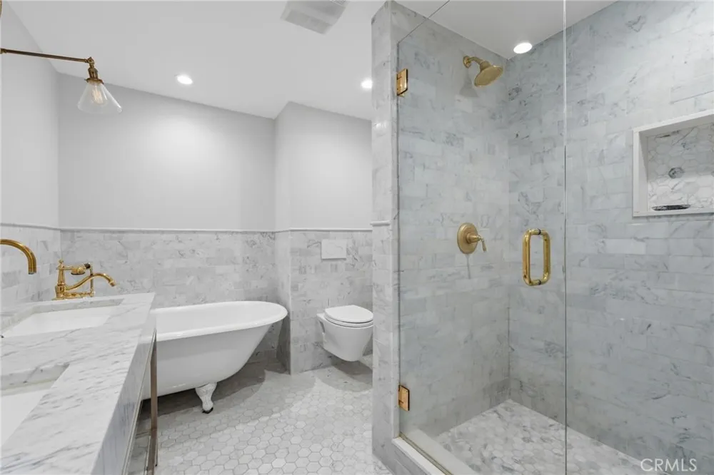 101 California #1104 Santa Monica, CA 90403