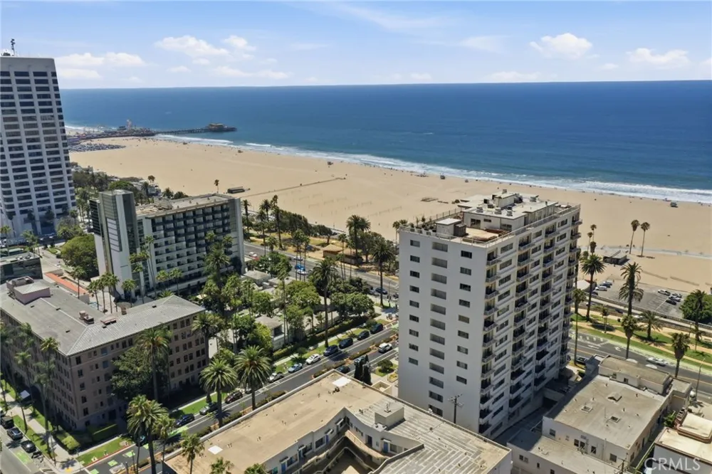 101 California #1104 Santa Monica, CA 90403
