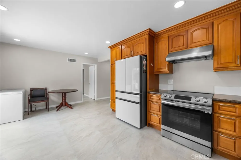 520 S Adria Anaheim, CA 92802