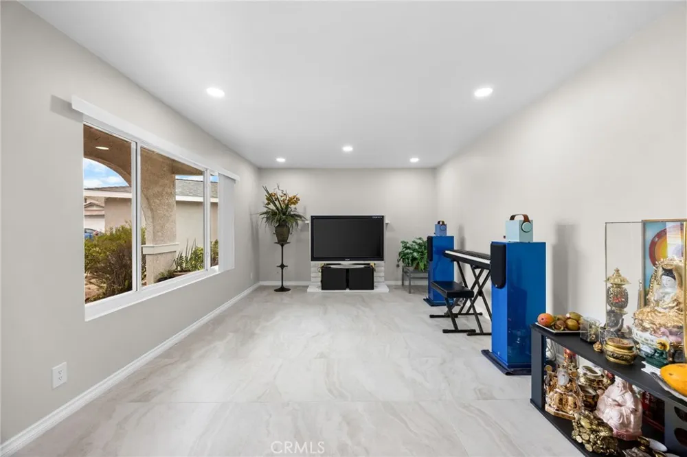 520 S Adria Anaheim, CA 92802