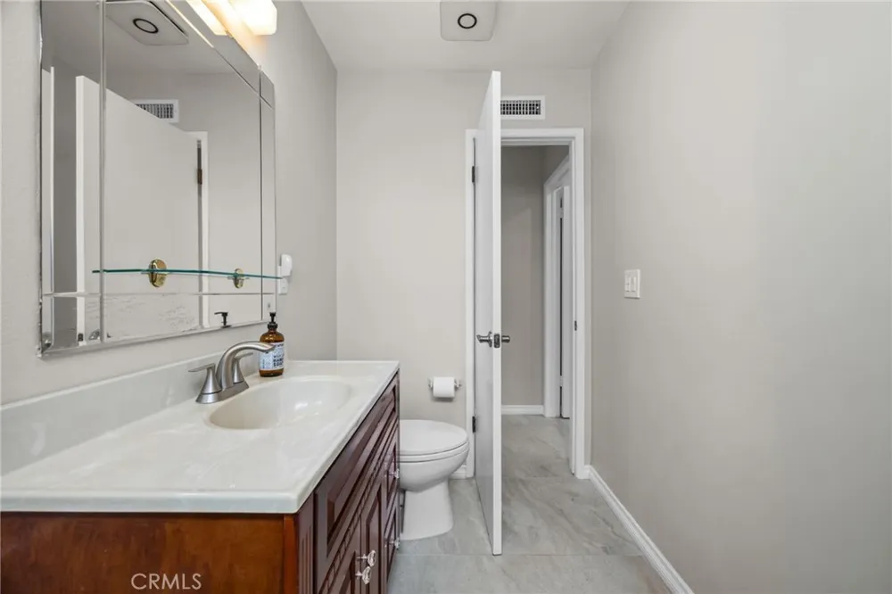 520 S Adria Anaheim, CA 92802
