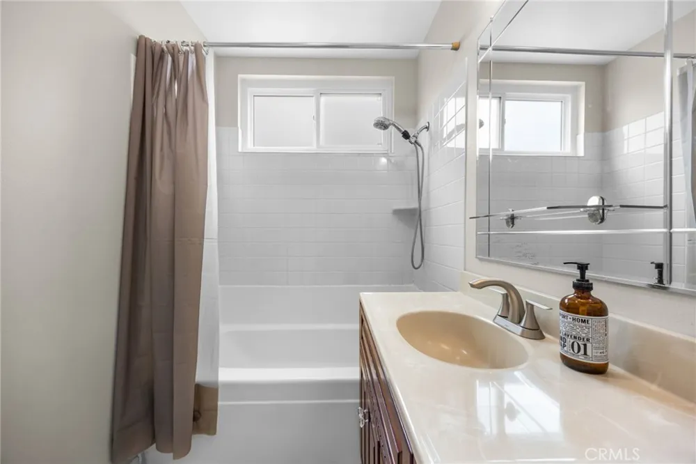 520 S Adria Anaheim, CA 92802