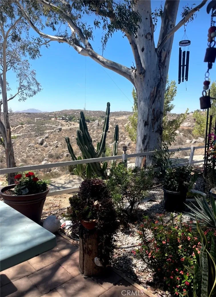 21945 Horseshoe Nuevo, CA 92567