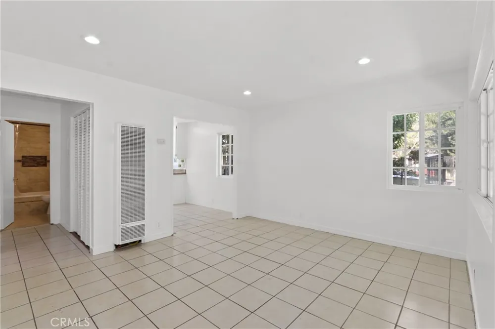 23201 Anchor Carson, CA 90745