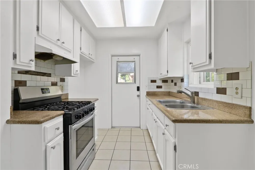 23201 Anchor Carson, CA 90745