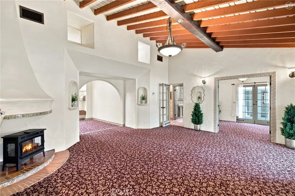 1324 E Chapman Orange, CA 92866