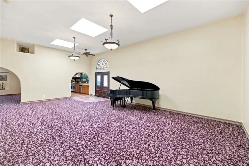 1324 E Chapman Orange, CA 92866