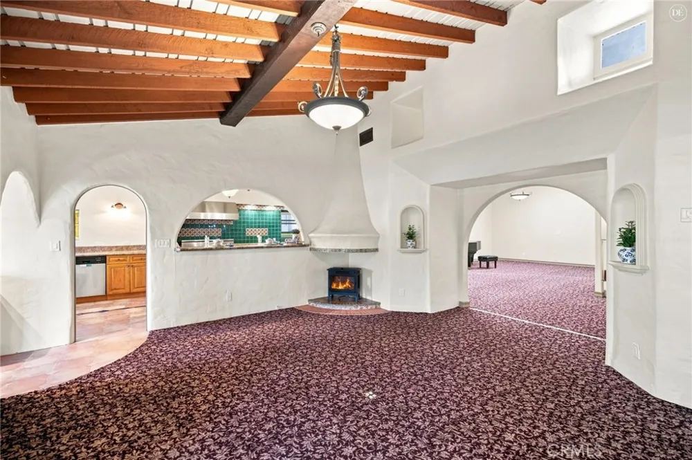 1324 E Chapman Orange, CA 92866