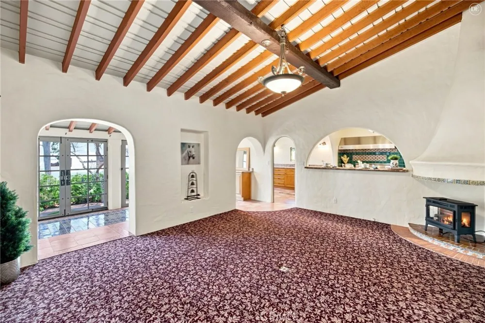 1324 E Chapman Orange, CA 92866