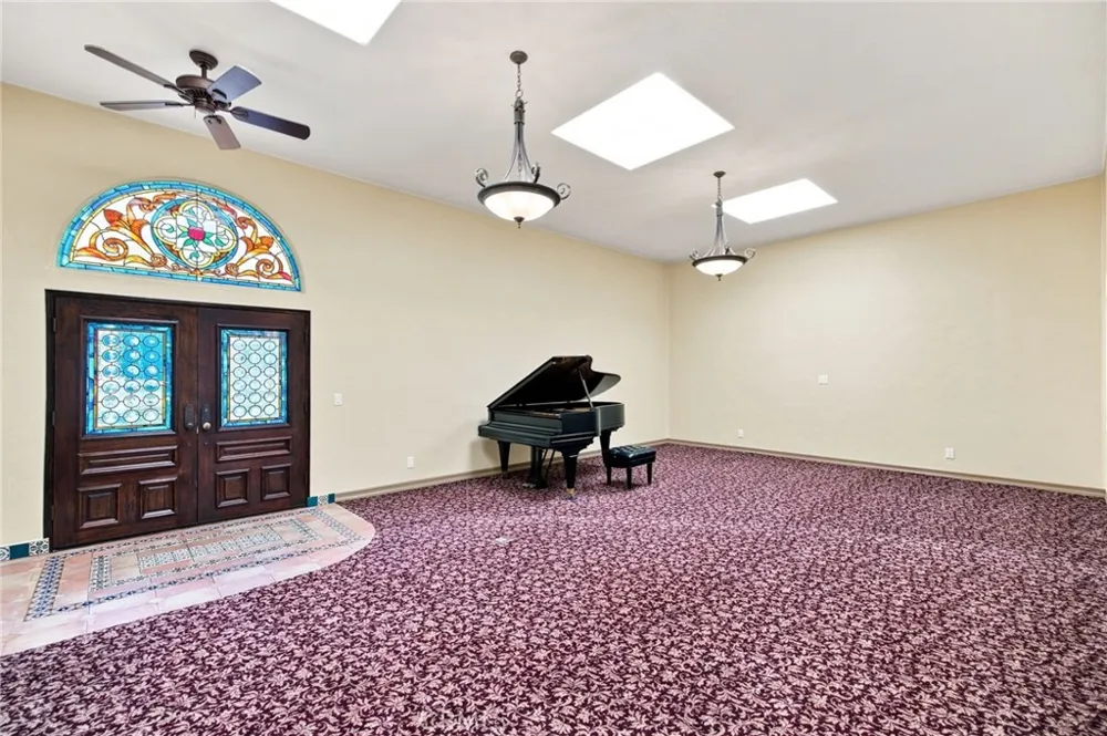 1324 E Chapman Orange, CA 92866