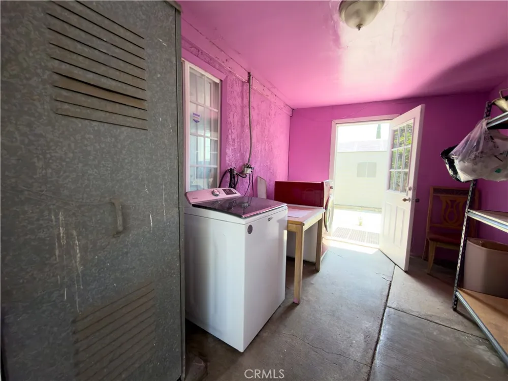 1512 W 153rd Compton, CA 90220