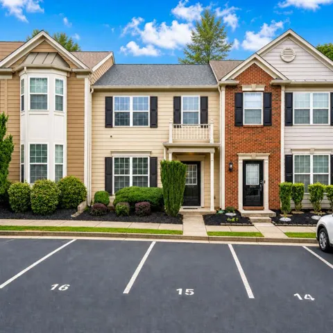 3010 Deerborne Court SW
