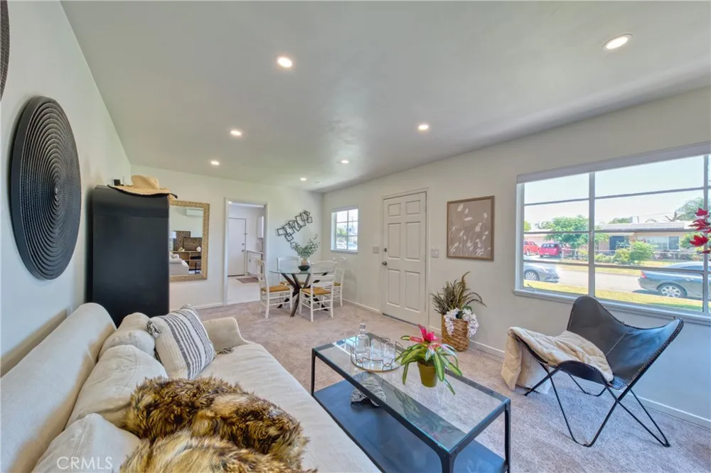 2531 Calmia Duarte, CA 91010