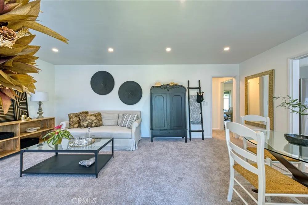 2531 Calmia Duarte, CA 91010