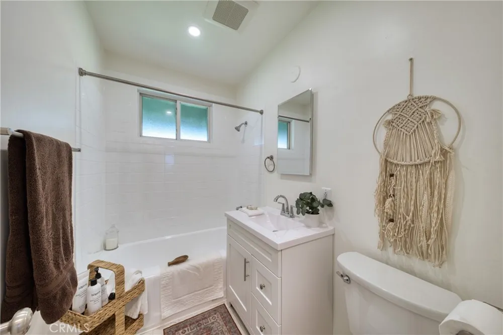 2531 Calmia Duarte, CA 91010