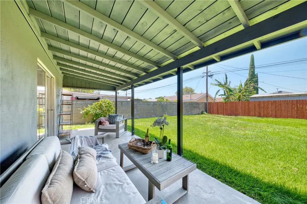 2531 Calmia Duarte, CA 91010