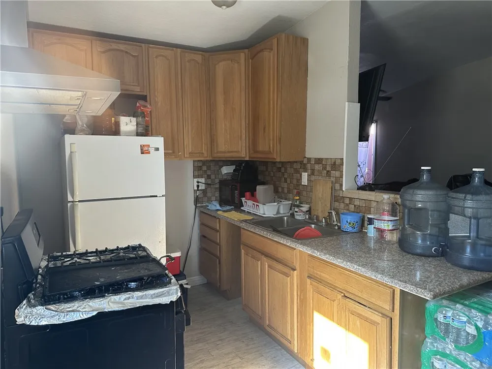 11907 168th Street Artesia, CA 90701