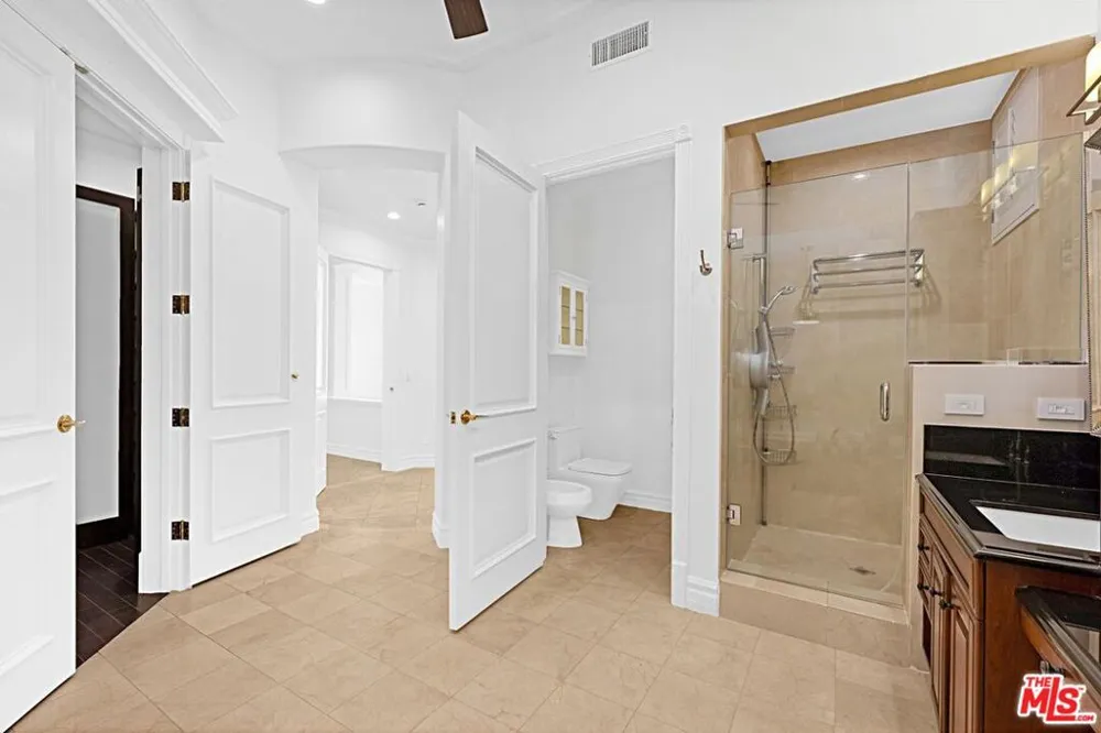 16646 Calle Brittany Pacific Palisades, CA 90272