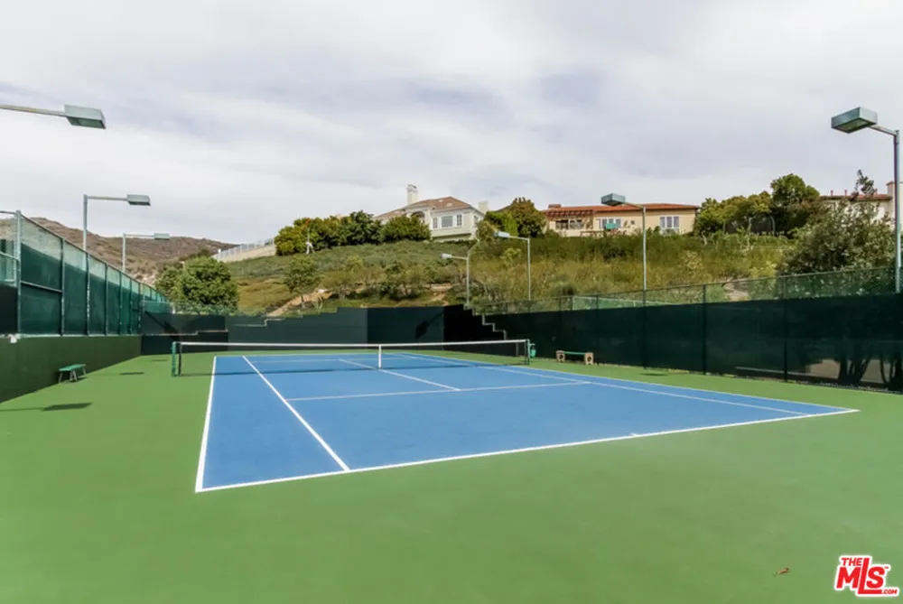 16646 Calle Brittany Pacific Palisades, CA 90272