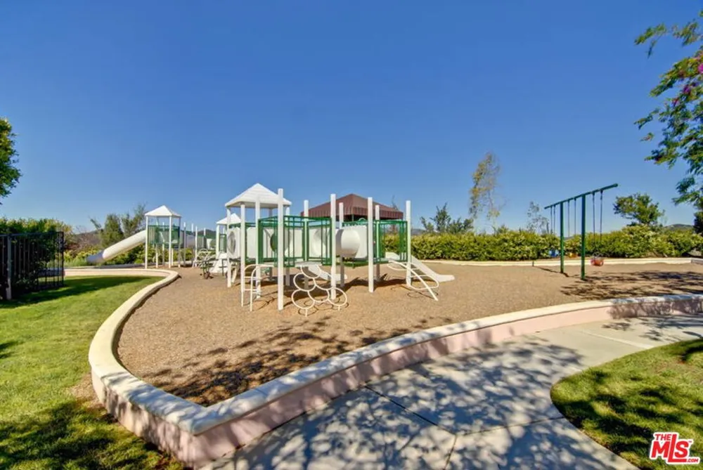 16646 Calle Brittany Pacific Palisades, CA 90272