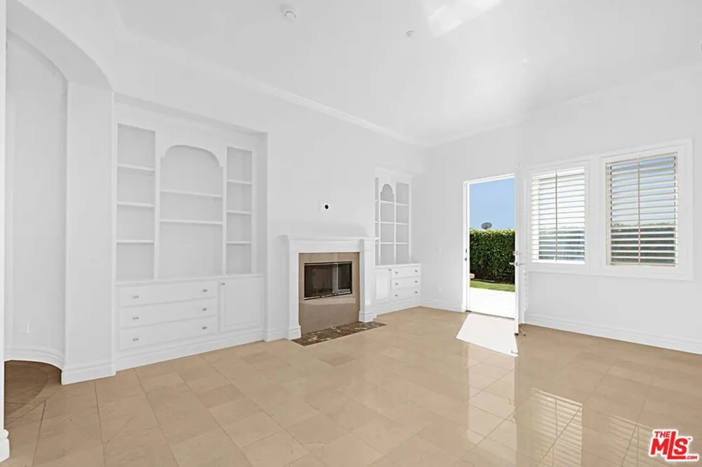 16646 Calle Brittany Pacific Palisades, CA 90272