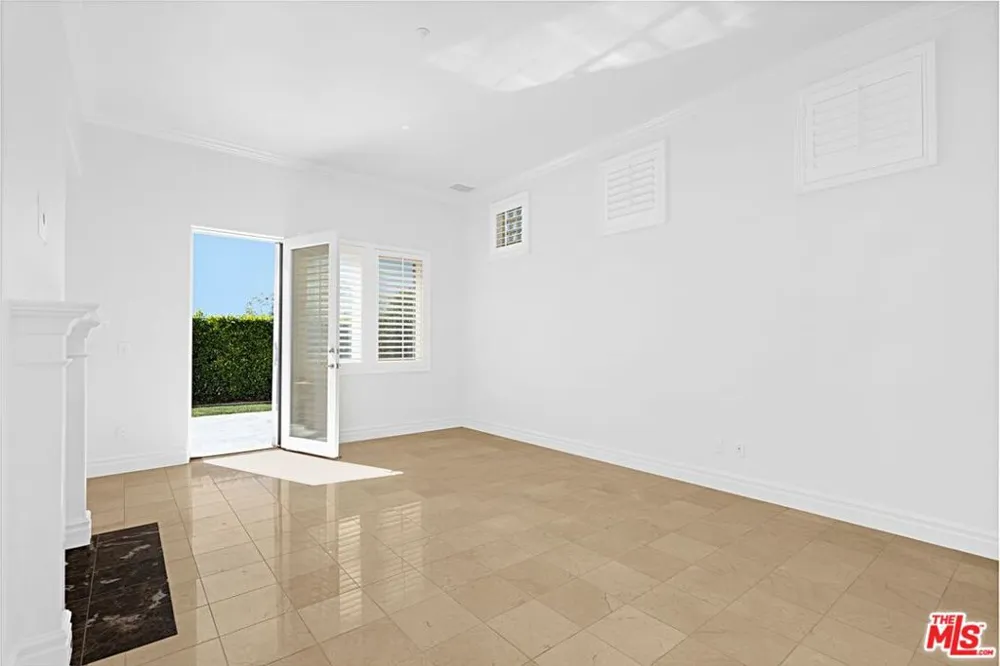 16646 Calle Brittany Pacific Palisades, CA 90272