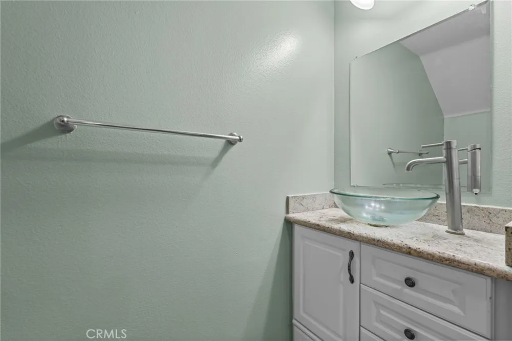 26090 Stonehaven Harbor City, CA 90710