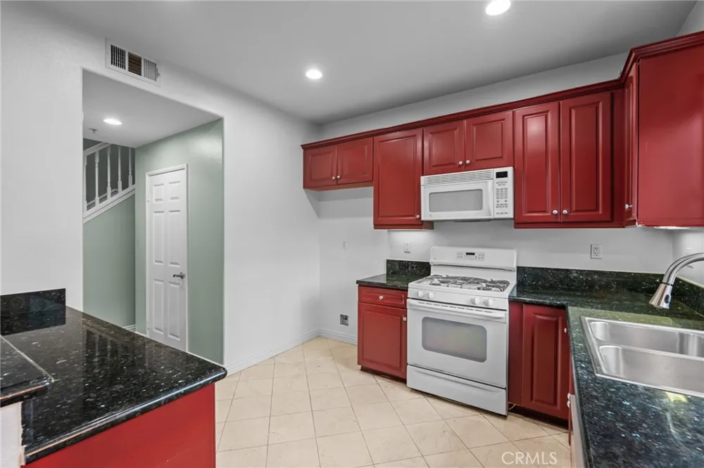 26090 Stonehaven Harbor City, CA 90710