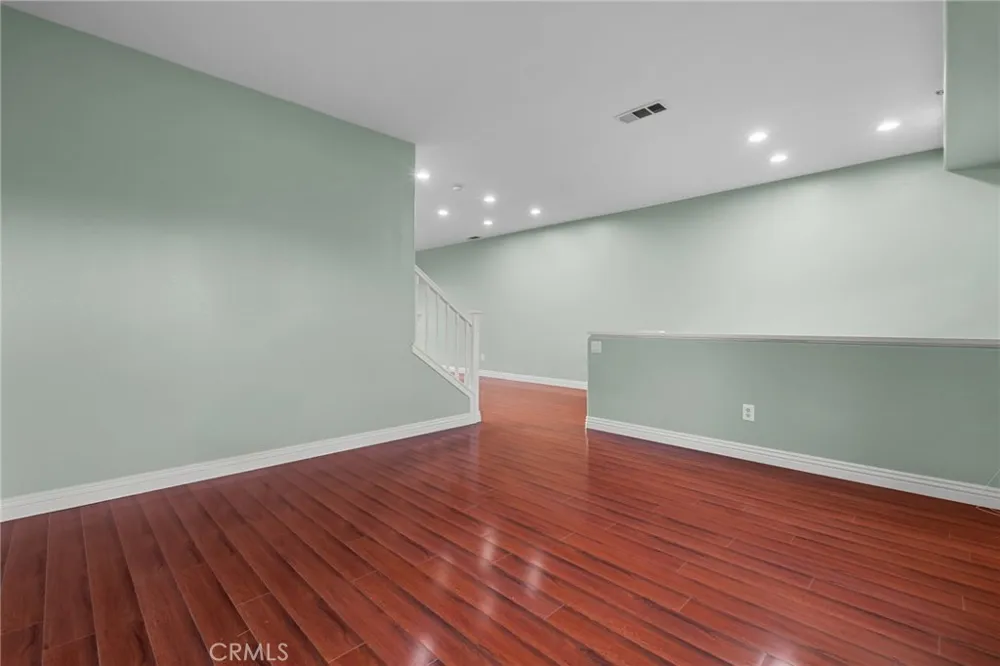26090 Stonehaven Harbor City, CA 90710
