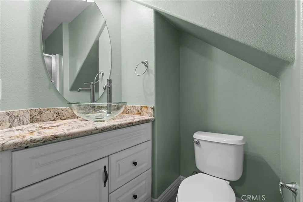 26090 Stonehaven Harbor City, CA 90710