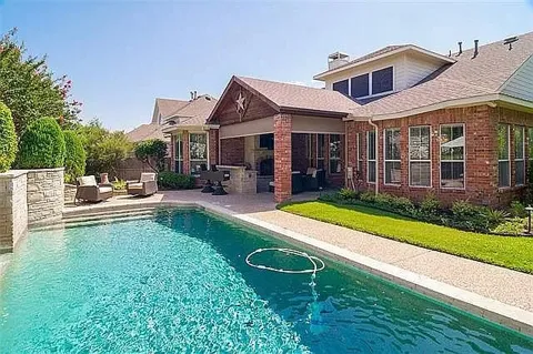 708 Hackberry Ridge Drive