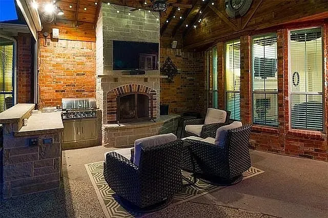 708 Hackberry Ridge Drive McKinney, TX 75072