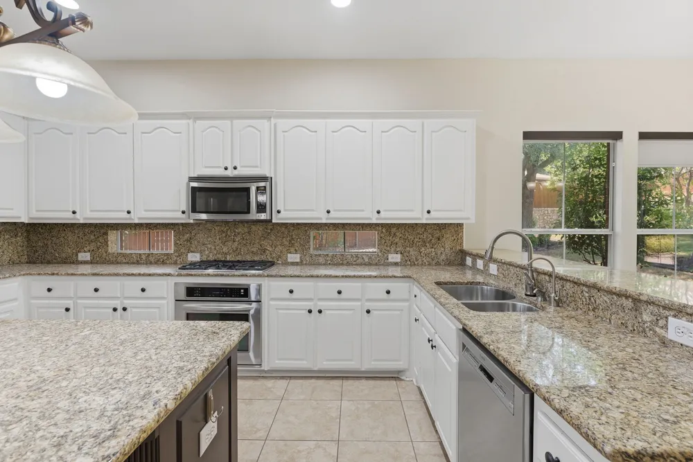 708 Hackberry Ridge Drive McKinney, TX 75072