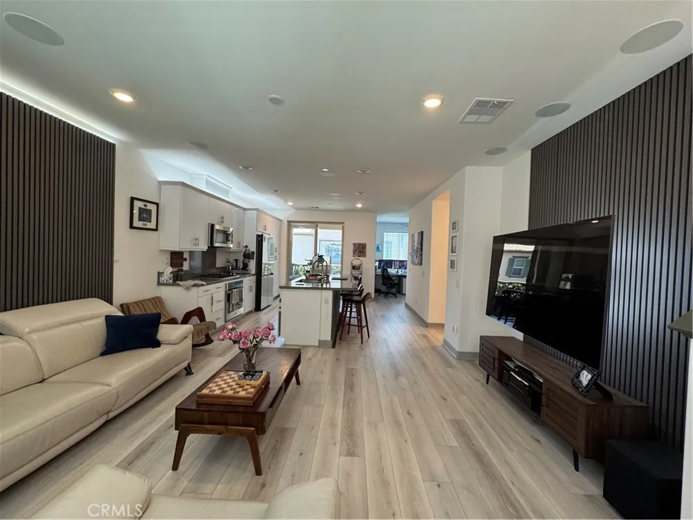 2135 Emerald Grotto Upland, CA 91786