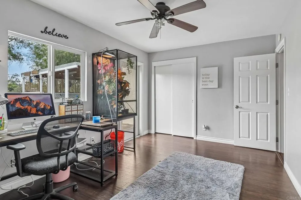 9535 Lakeview Drive La Mesa, CA 91942