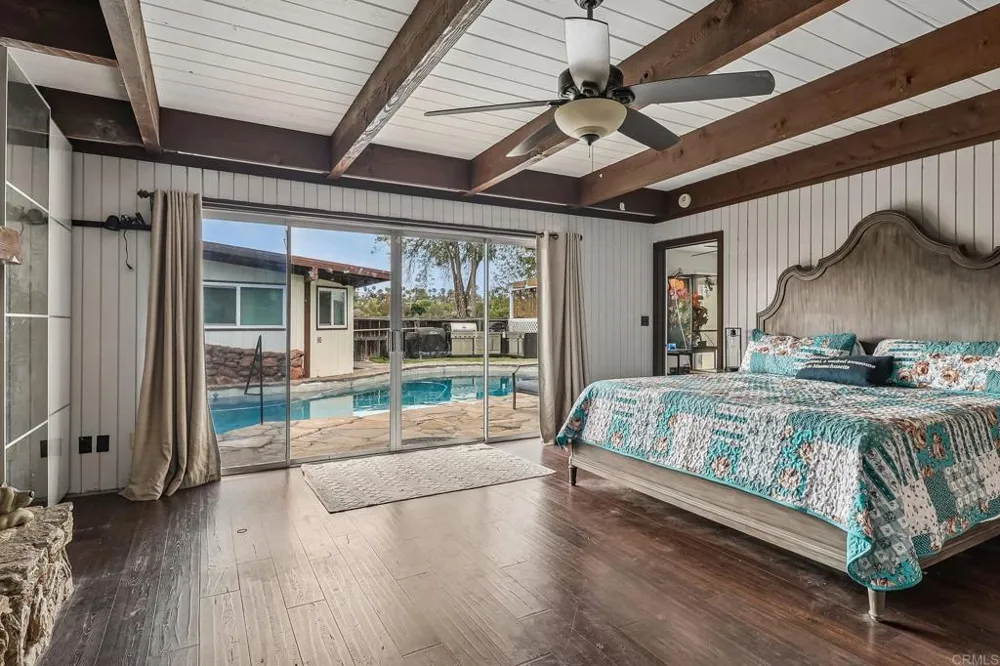 9535 Lakeview Drive La Mesa, CA 91942