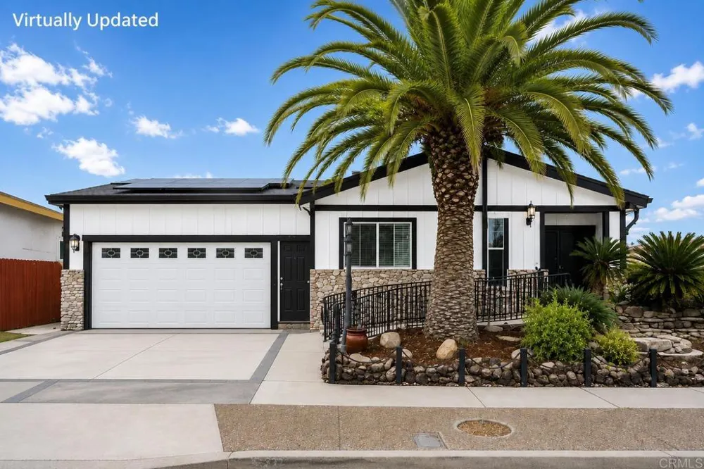 9535 Lakeview Drive La Mesa, CA 91942