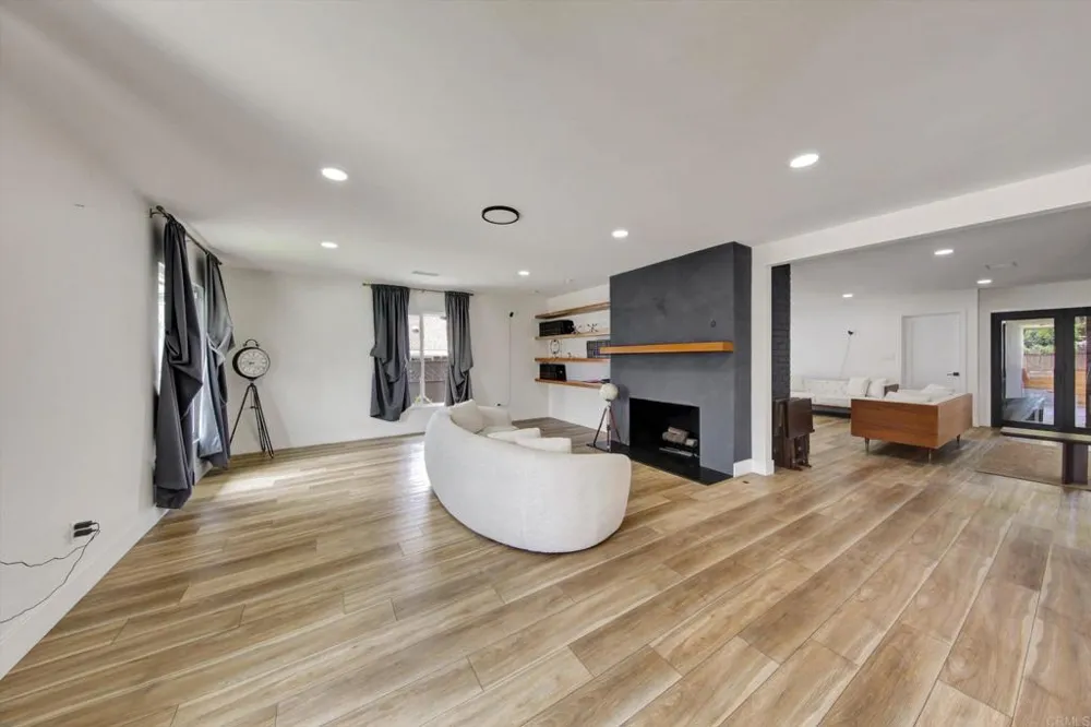 169 Via De Laurencio Chula Vista, CA 91910