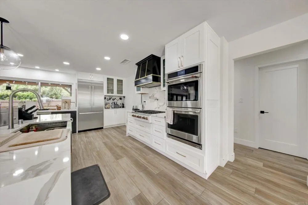 169 Via De Laurencio Chula Vista, CA 91910