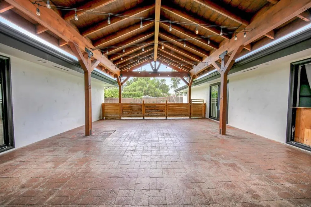 169 Via De Laurencio Chula Vista, CA 91910