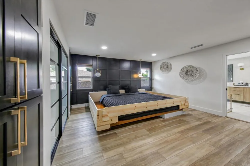 169 Via De Laurencio Chula Vista, CA 91910