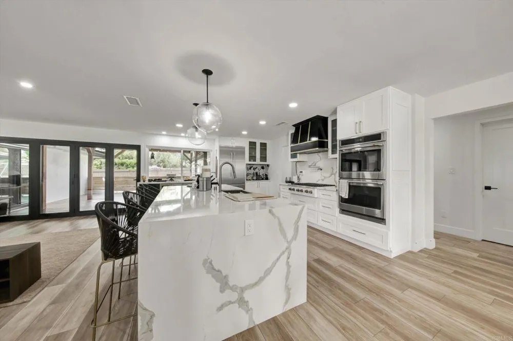 169 Via De Laurencio Chula Vista, CA 91910