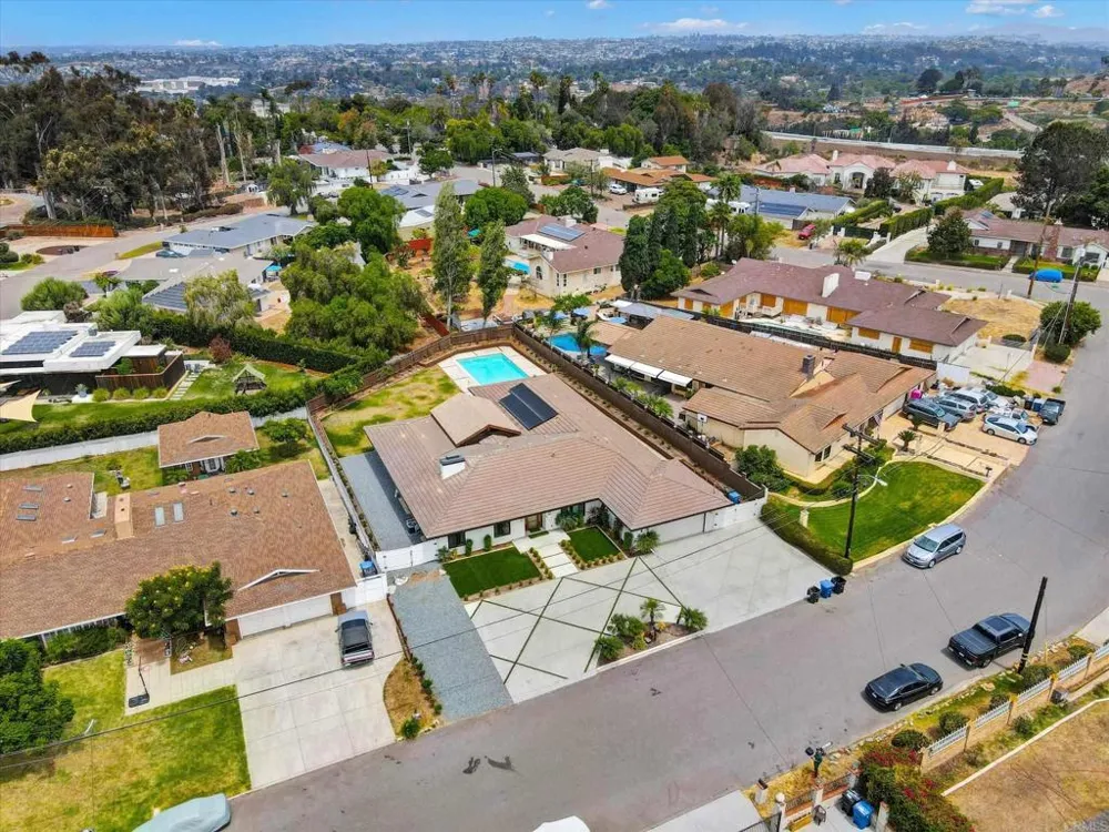 169 Via De Laurencio Chula Vista, CA 91910