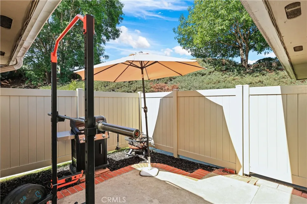 23496 Los Adornos Aliso Viejo, CA 92656