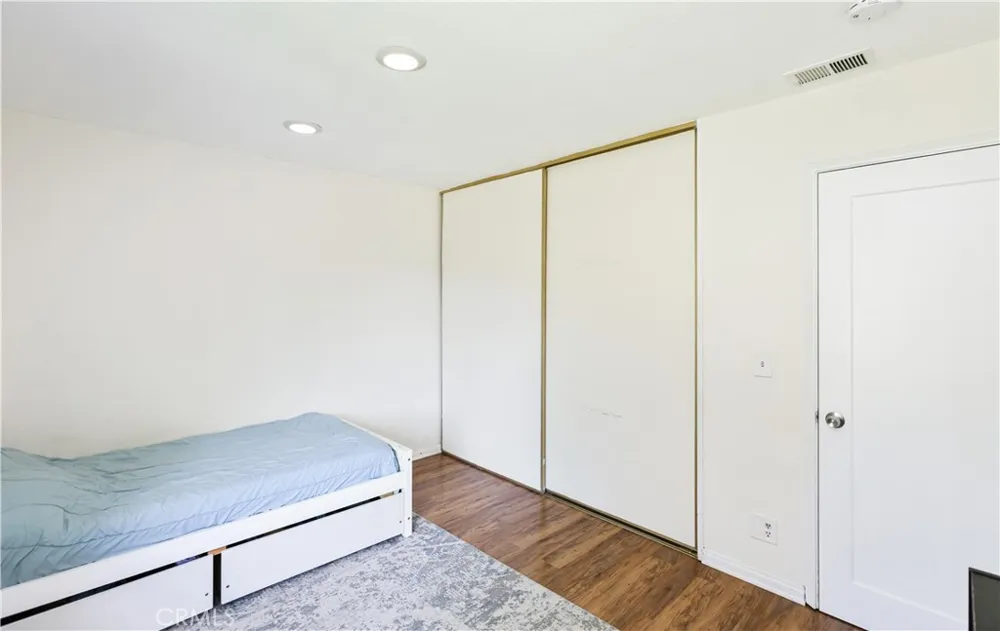 23496 Los Adornos Aliso Viejo, CA 92656