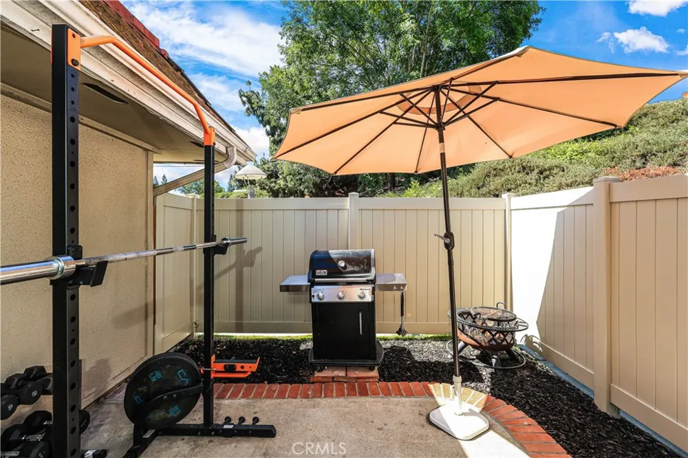 23496 Los Adornos Aliso Viejo, CA 92656