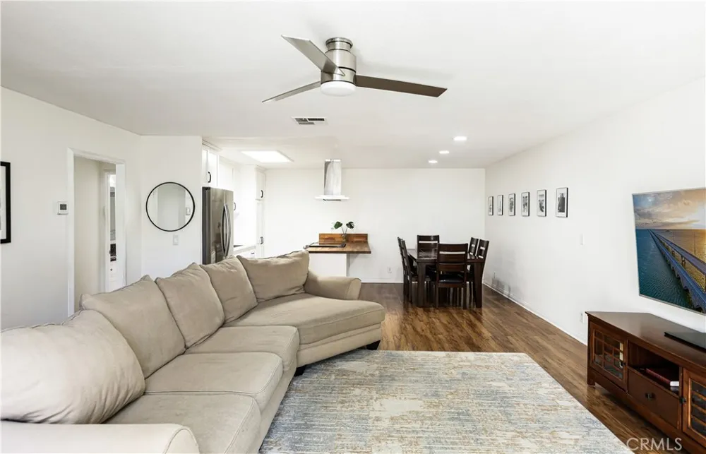 23496 Los Adornos Aliso Viejo, CA 92656