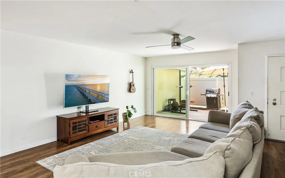 23496 Los Adornos Aliso Viejo, CA 92656