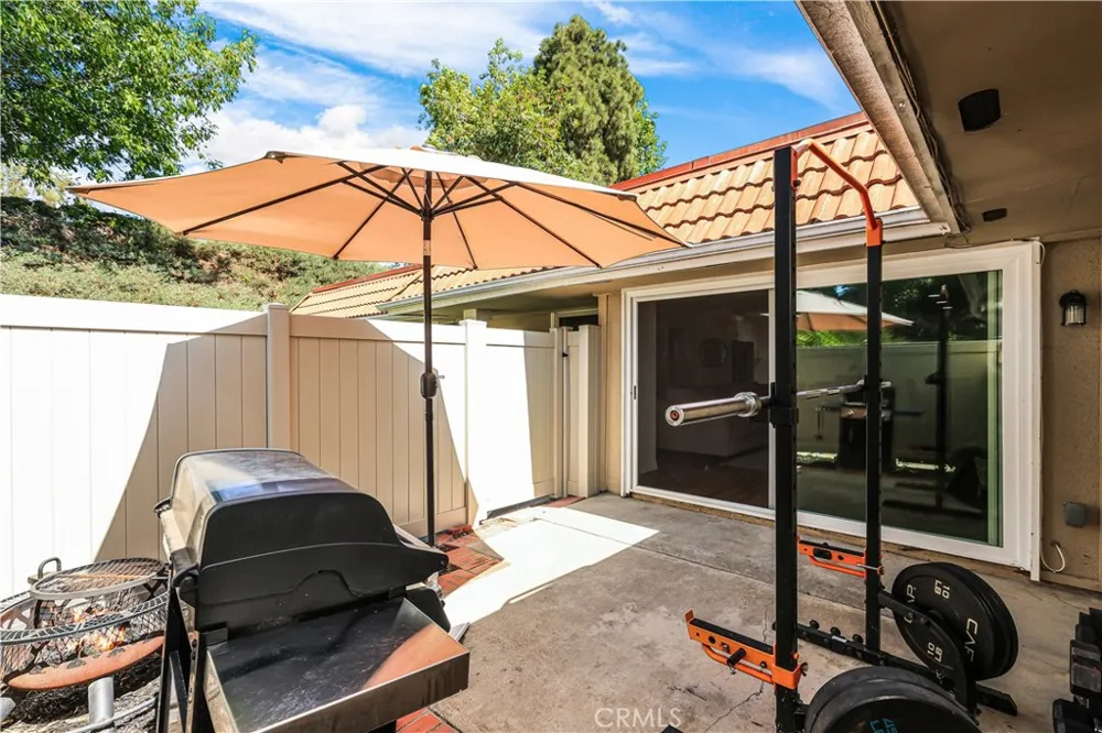 23496 Los Adornos Aliso Viejo, CA 92656