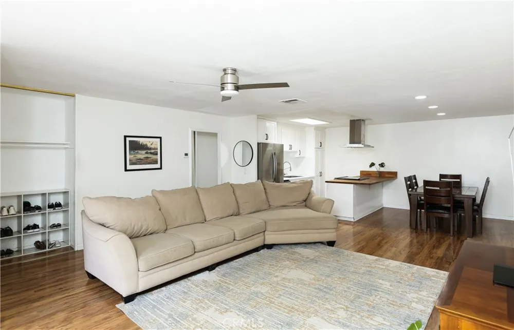 23496 Los Adornos Aliso Viejo, CA 92656